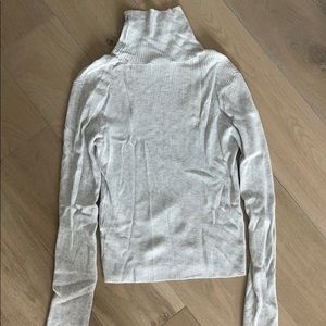 Long sleeve turtle neck